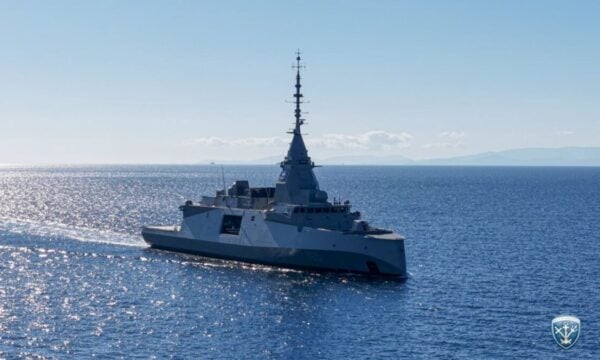Φρεγάτα «Κίμων»: Ανοίγει για το κοινό στη Θεσσαλονίκη – Ουρές στο λιμάνι για μια ξενάγηση