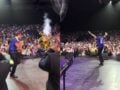 Κωνσταντίνος Αργυρός: Πλήθος κόσμου στη συναυλία του στο Παρίσι – Χόρεψε παραδοσιακούς χορούς και αποθεώθηκε από το κοινό (Βίντεο)