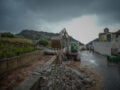 Κακοκαιρία στην Κρήτη: Τεράστιος βράχος έπεσε σε αυτοκίνητο στην Ιεράπετρα – Μπαράζ 112 και εικόνες καταστροφής
