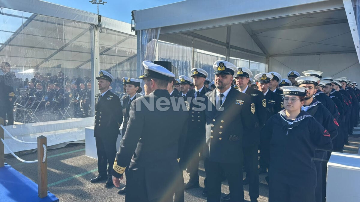Φρεγάτα FDI Νέαρχος: Live η ύψωση της ελληνικής σημαίας στη Λοριάν της Γαλλίας