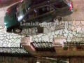 Λαμία: Οδηγός έπεσε με ταχύτητα σε παρκαρισμένα αυτοκίνητα και εξαφανίστηκε