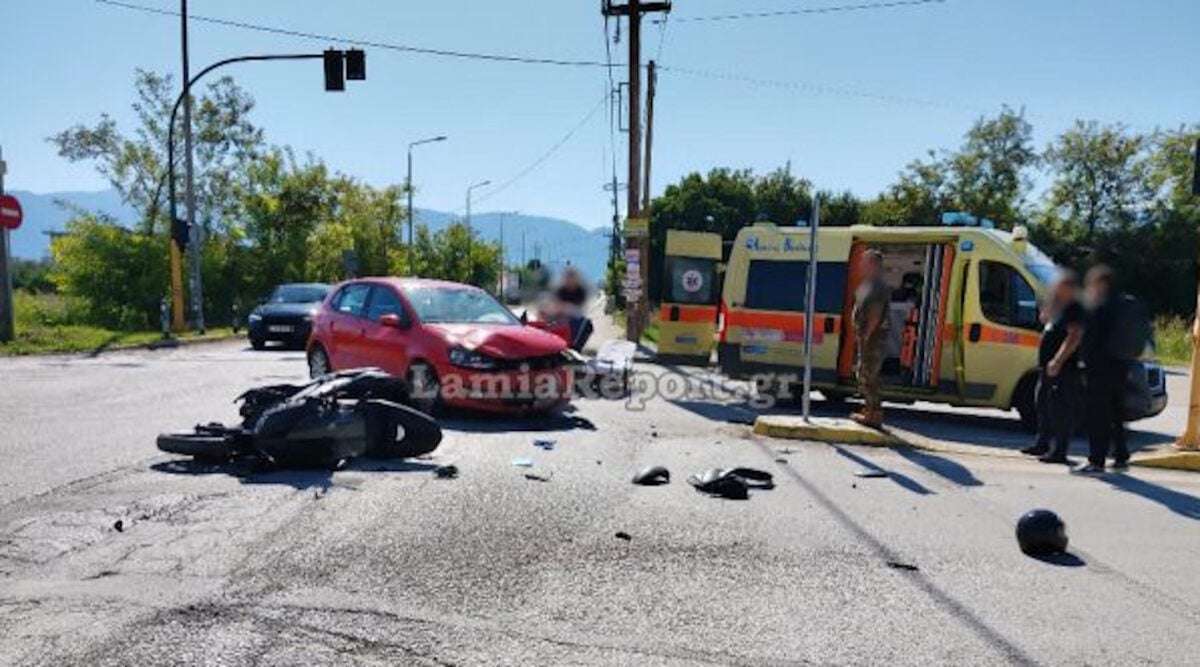 Λαμία: Σύγκρουση αυτοκινήτου με μηχανή σε διασταύρωση – Στο νοσοκομείο τραυματισμένοι οι δύο οδηγοί 19 Λαμία