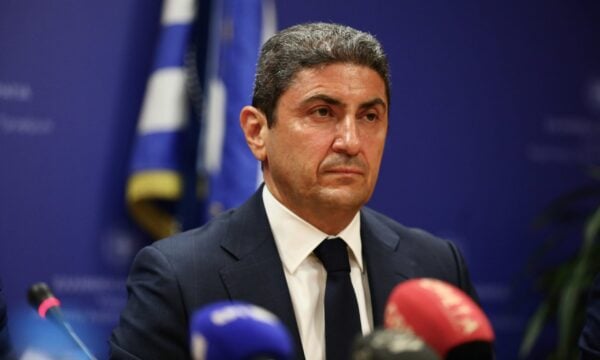 Αυγενάκης για χειραγώγηση αγώνων: «Δεν μπορώ να γνωρίζω για το αν υπήρχε χειραγώγηση αγώνων» – «Η διερεύνηση υποθέσεων ανήκει στη Δικαιοσύνη»