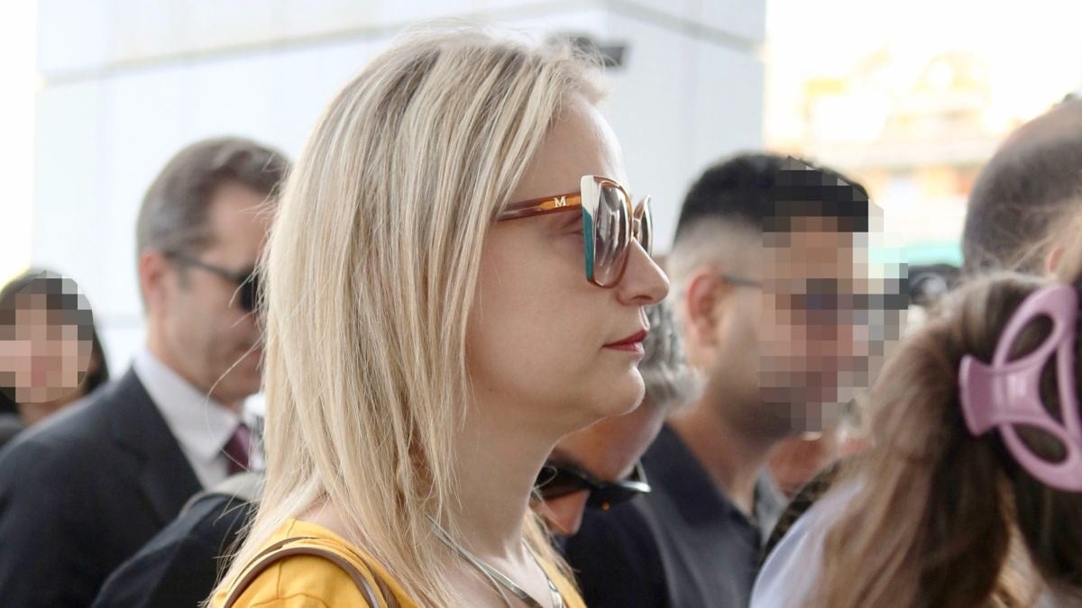 Λένα Δροσάκη: «Παγωμένη» μπροστά στην κάμερα στην πρώτη της αντίδραση για την αθώωση του Πέτρου Φιλιππίδη 13 Η Λένα Δροσάκη