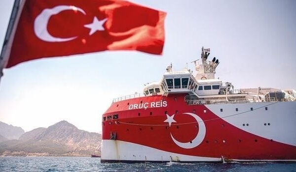 Hürriyet Daily News: Η συμφωνία Λιβύης–Τουρκίας προκαλεί ρήγμα στην ελληνική πολιτική σκηνή