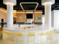 Lidl Ελλάς: Επενδύσεις 200 εκατ. ευρώ για νέα καταστήματα και επέκταση στα νησιά – Εγκαινιάστηκε το Lidl House Athens