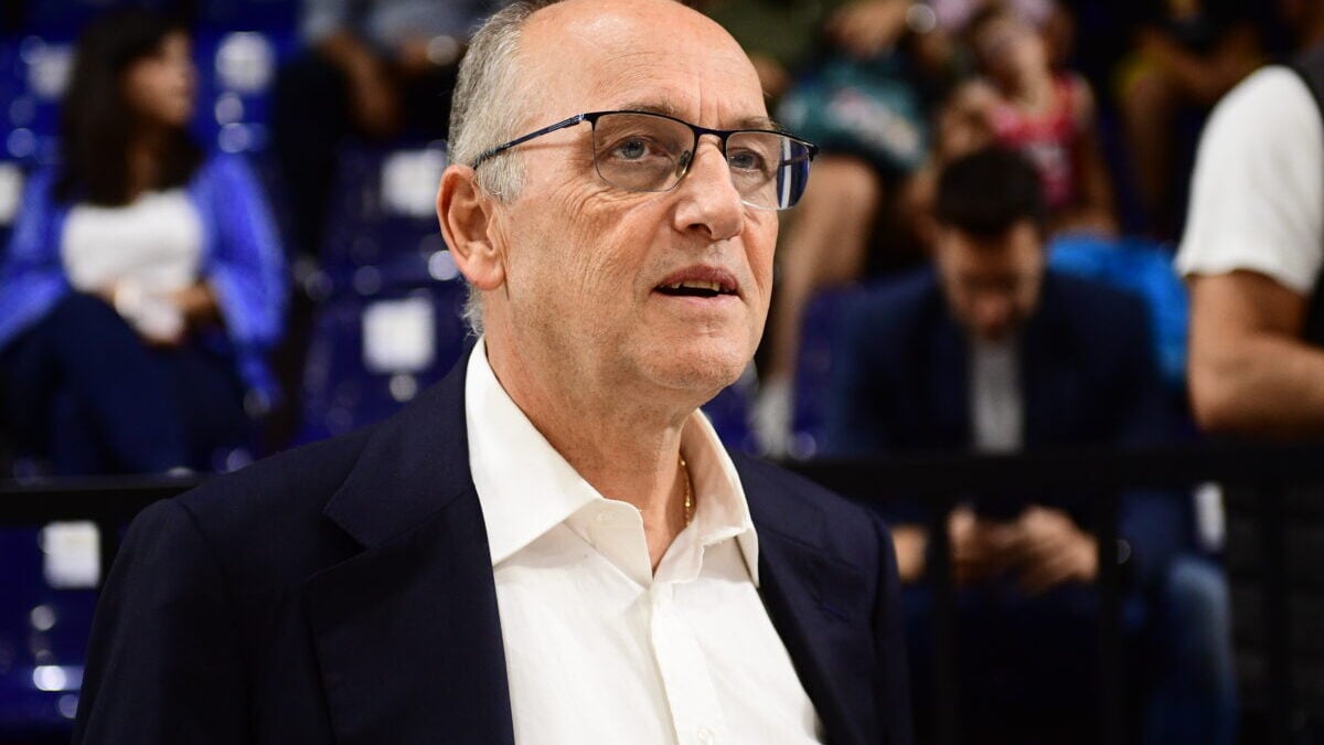 Basketgate: Οι αποκαλύψεις φέρνουν νέες συλλήψεις – Οι απολογίες Λιόλιου και Μαυραγάνη και η προφυλάκιση του «γραμμάριου» 1 Basketgate: Οι αποκαλύψεις φέρνουν νέες συλλήψεις – Οι απολογίες Λιόλιου και Μαυραγάνη και η προφυλάκιση του «γραμμάριου»