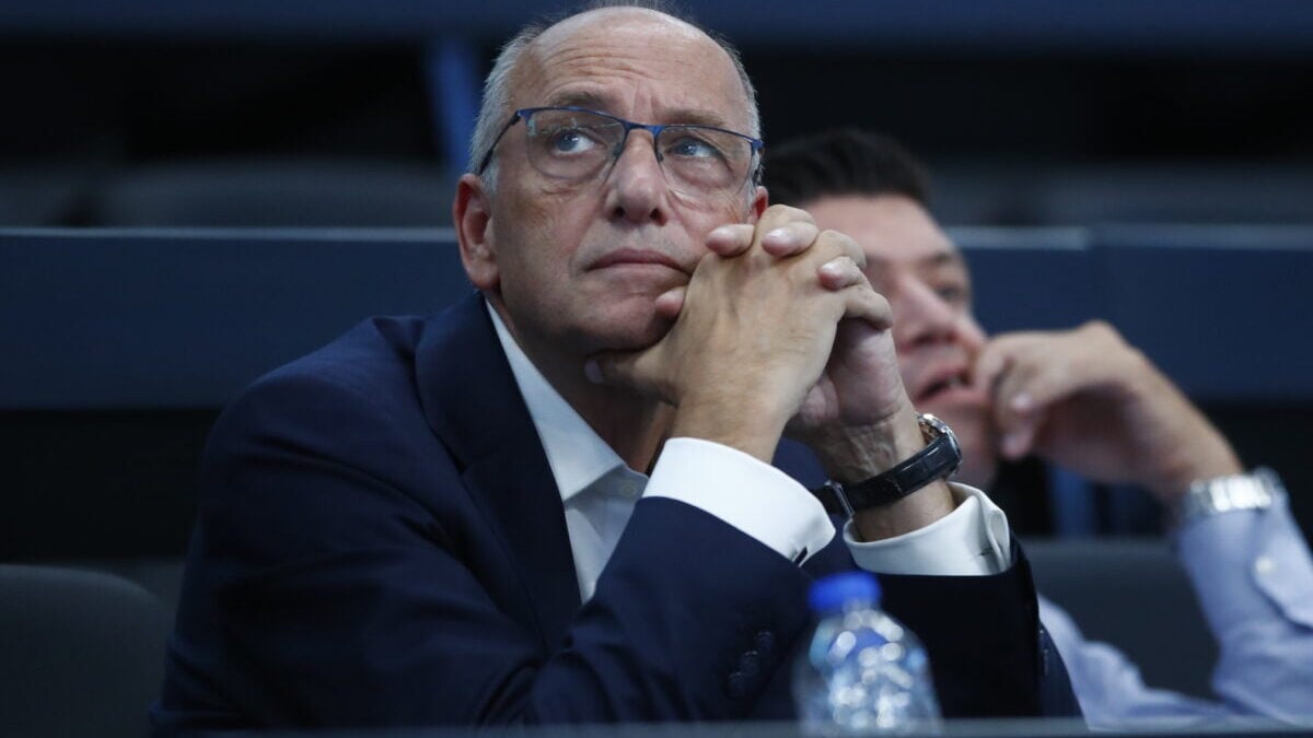 Basketgate: Ελέγχονται τα πόθεν έσχες και τα περιουσιακά στοιχεία των 6 κατηγορούμενων – Η έρευνα ανοίγει και για το ποδόσφαιρο 1 Basketgate: Ελέγχονται τα πόθεν έσχες και τα περιουσιακά στοιχεία των 6 κατηγορούμενων – Η έρευνα ανοίγει και για το ποδόσφαιρο