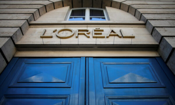 L’Oréal: Αντιμέτωπη με αγωγές στις ΗΠΑ για τη χρήση χημικών ουσιών σε καλλυντικά