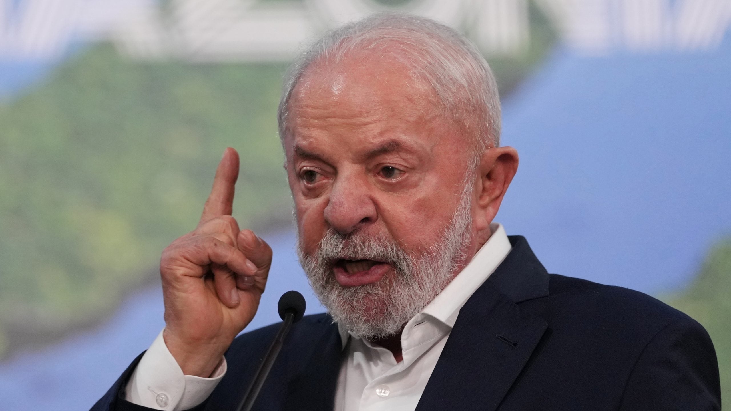 Βραζιλία: Η μάχη Λούλα και Μπολσονάρου κρίνεται στο νήμα λίγο πριν τις κάλπες – Εκλογικό θρίλερ