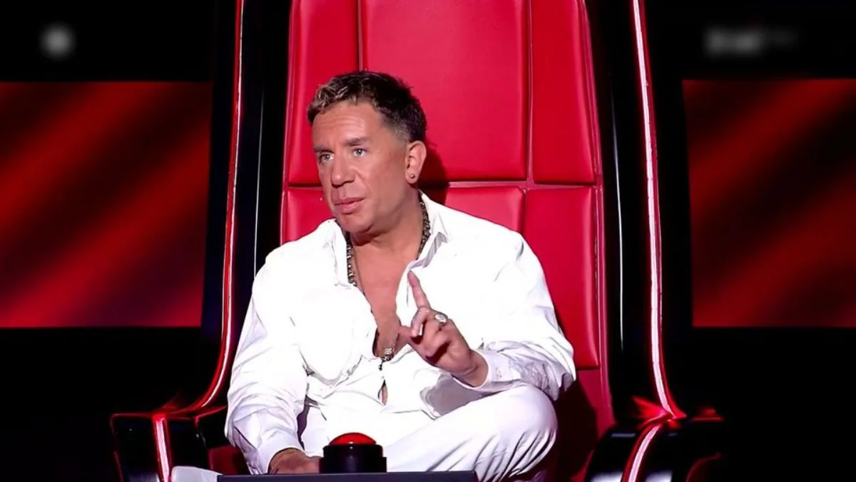 The Voice: Ποιος λύγισε στα παρασκήνια του αφιερώματος στον Μαζωνάκη – Το βίντεο που προκαλεί συγκίνηση