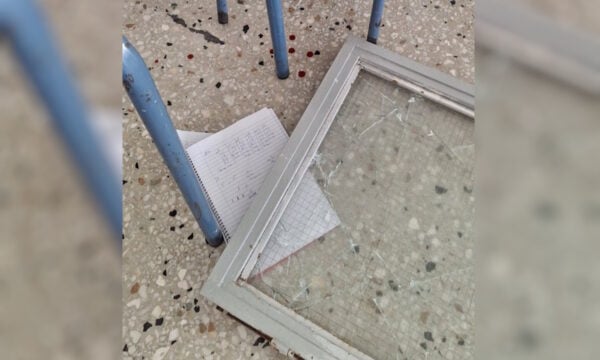 Μεσολόγγι: Παράθυρο σχολείου έπεσε σε μαθητή – Μεταφέρθηκε στο νοσοκομείο