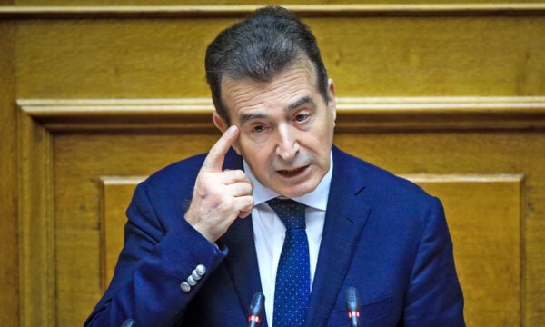 Χρυσοχοΐδης: Ιδιώνυμη θα γίνει η απάτη κατά ηλικιωμένων – Πώς ο «Κόμβος» θα βελτιώσει την κυκλοφορία στην Αττική