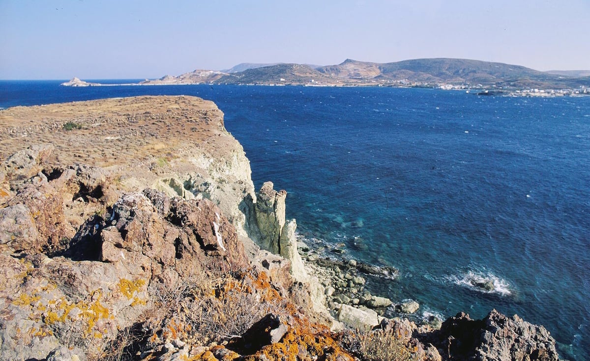 V Tourism: Η αδειοδότηση της τουριστικής επένδυσης στη Μήλο ήταν συμβατή με το τότε ισχύον νομικό πλαίσιο