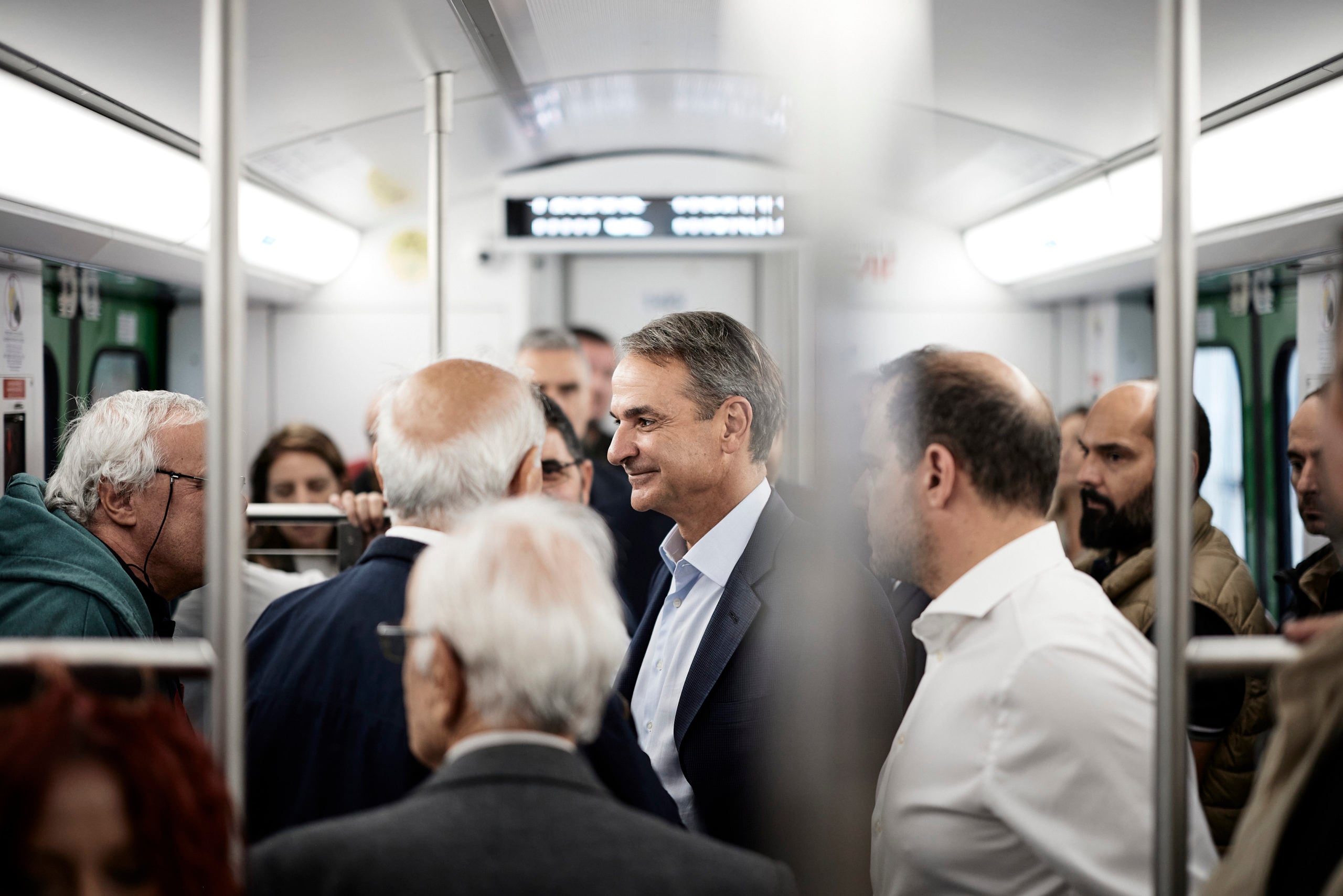 Κυριάκος Μητσοτάκης: 14 συρμοί του Ηλεκτρικού ανακατασκευάζονται – Στόχος η μείωση των χρονοαποστάσεων
