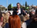 Μητσοτάκης στο Λαύριο προς πολίτες: «Η Ελλάδα δεν θα ξαναγυρίσει ποτέ πίσω στις εποχές της μεγάλης κοινωνικής αναταραχής»