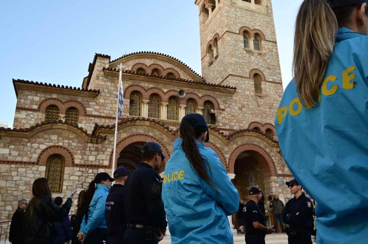 Μνημόσυνο Μαζωνάκη