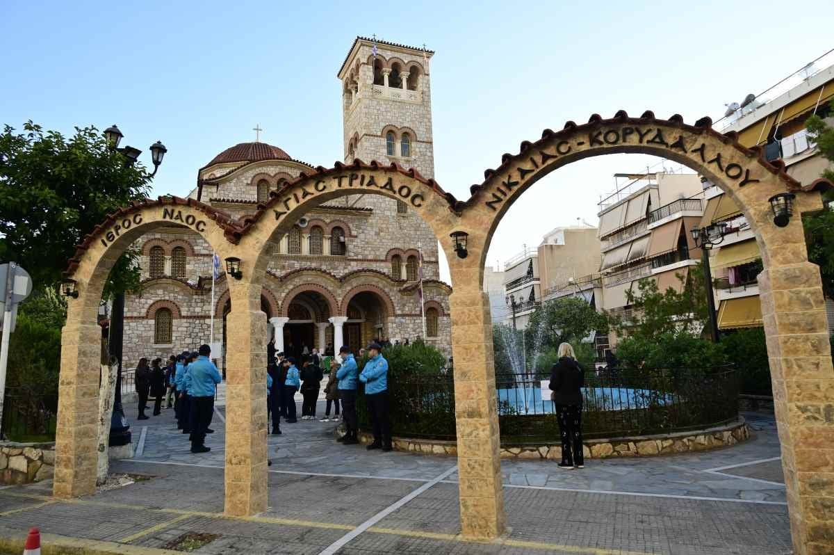 Μνημόσυνο Μαζωνάκη
