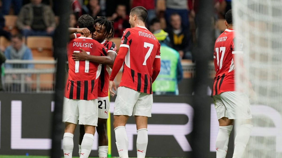 Μίλαν – Ίντερ 3-1: Η Μίλαν πήρε το ντέρμπι και πλησίασε την κορυφή της Serie A 1 Μίλαν – Ίντερ 3-1: Η Μίλαν πήρε το ντέρμπι και πλησίασε την κορυφή της Serie A