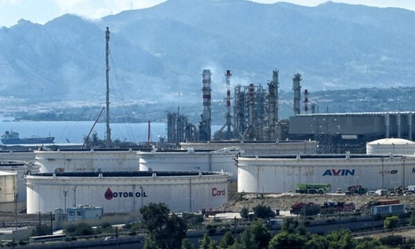 Έκρηξη στην Motor Oil: Ο δεύτερος τραυματίας νοσηλεύεται στη ΜΕΘ με βαριές κρανιοεγκεφαλικές κακώσεις – Η ανακοίνωση του Θριάσιου
