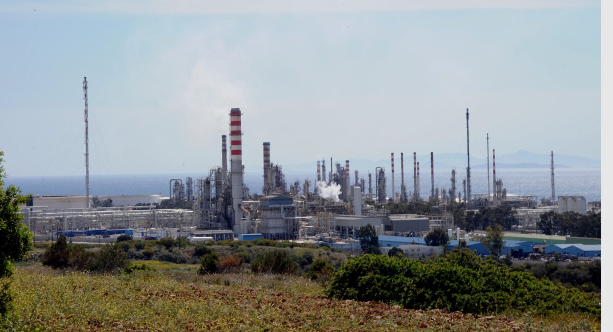 Έκρηξη στη Motor Oil: Χειρουργήθηκαν οι δύο τραυματίες εργάτες – Στη ΜΕΘ ο ένας 1 Έκρηξη στη Motor Oil: Χειρουργήθηκαν οι δύο τραυματίες εργάτες – Στη ΜΕΘ ο ένας