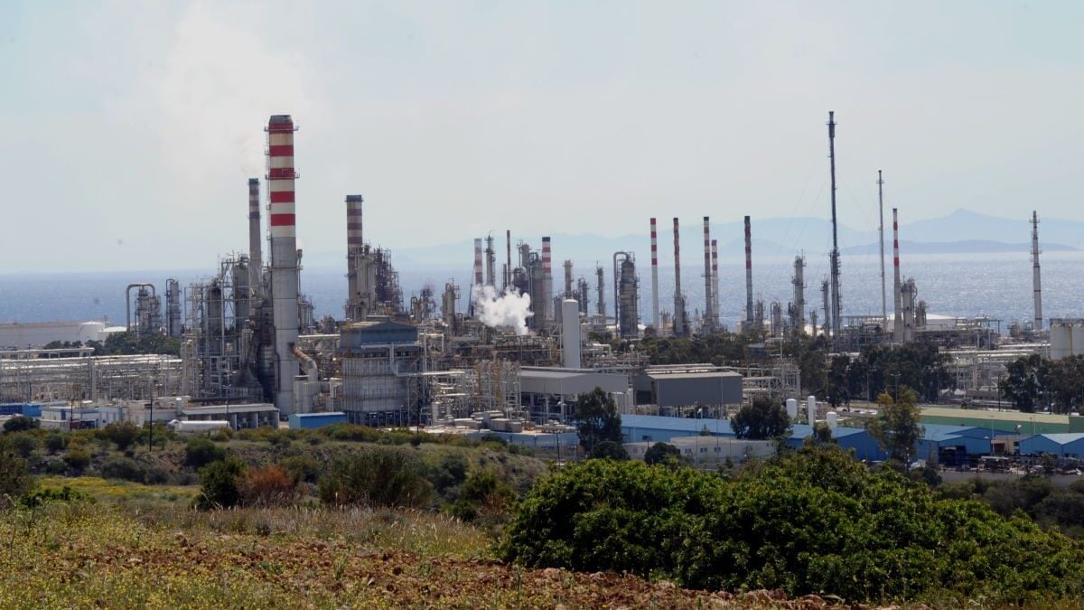 Motor Oil: Η ανακοίνωση της ΕΛΑΣ για τη φονική έκρηξη – Συνελήφθη ο 59χρονος υπεύθυνος επίβλεψης 1 Motor Oil: Η ανακοίνωση της ΕΛΑΣ για τη φονική έκρηξη – Συνελήφθη ο 59χρονος υπεύθυνος επίβλεψης