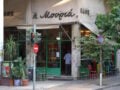 Το εμβληματικό καφενείο «Μουριά» κλείνει ύστερα από 111 χρόνια: «Ενταφιάζεται η πολιτική μας νιότη»
