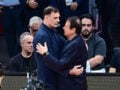 Μπεσίκτας – Ολυμπιακός: Ο Γιώργος Μπαρτζώκας αγκαλιάστηκε με τον Εργκίν Αταμάν πριν από τον αγώνα