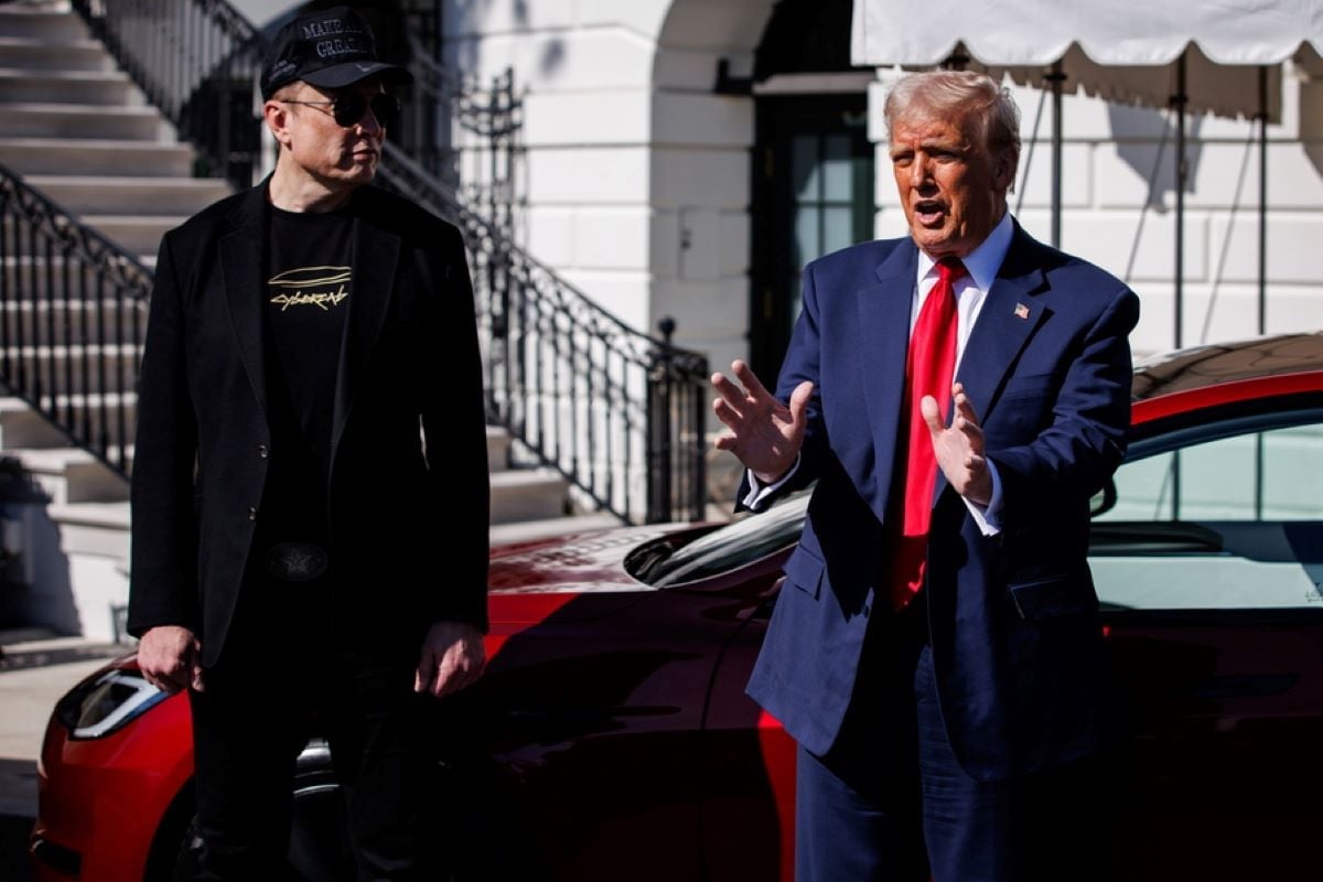 Wall Street Journal: Ο Μασκ διέταξε προσωπικά τον περιορισμό του Starshield στην Ουκρανία – Παρέλυσαν drones και επλήγη η αεράμυνα