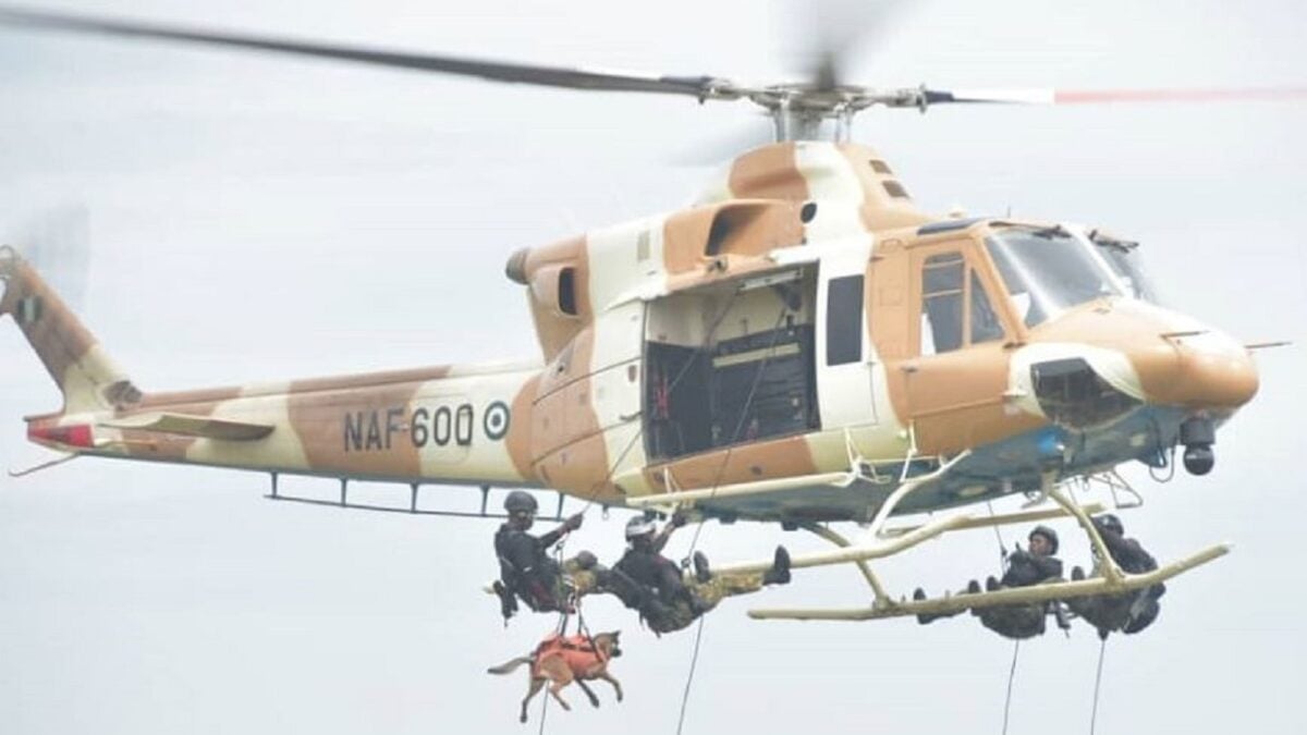 Νιγηρία: Στρατιωτικό ελικόπτερο με 32 επιβαίνοντες συνετρίβη – Σε εξέλιξη επιχείρηση διάσωσης 1 Νιγηρία: Στρατιωτικό ελικόπτερο με 32 επιβαίνοντες συνετρίβη – Σε εξέλιξη επιχείρηση διάσωσης
