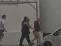 Στο Ναυτοδικείο ο 46χρονος επικελευστής για εμπρηστικές επιθέσεις σε πρώην του στη Γλυφάδα και στο Νέο Ηράκλειο