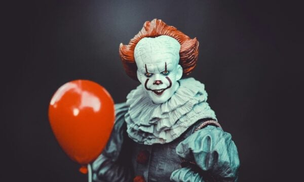 Βαλτιμόρη: Ο «Pennywise» ζει – Μυστηριώδης άνδρας κινείται στους υπονόμους και παρενοχλεί παιδιά σαν σε ταινία τρόμου