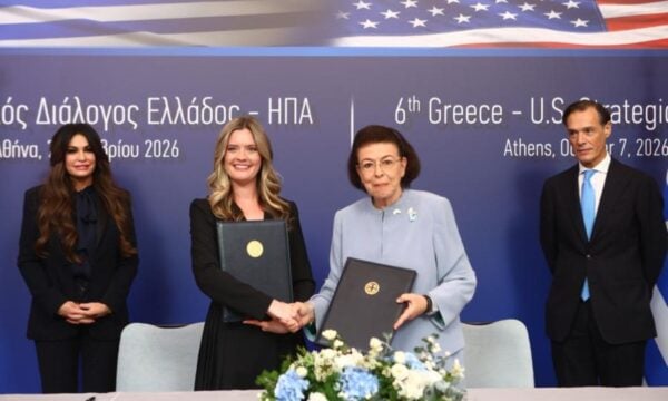 Κέιτ Ντίλον: Η Ελλάδα κατέχει ξεχωριστή θέση στις αρχές που γέννησαν τις ΗΠΑ ως λίκνο της δημοκρατίας
