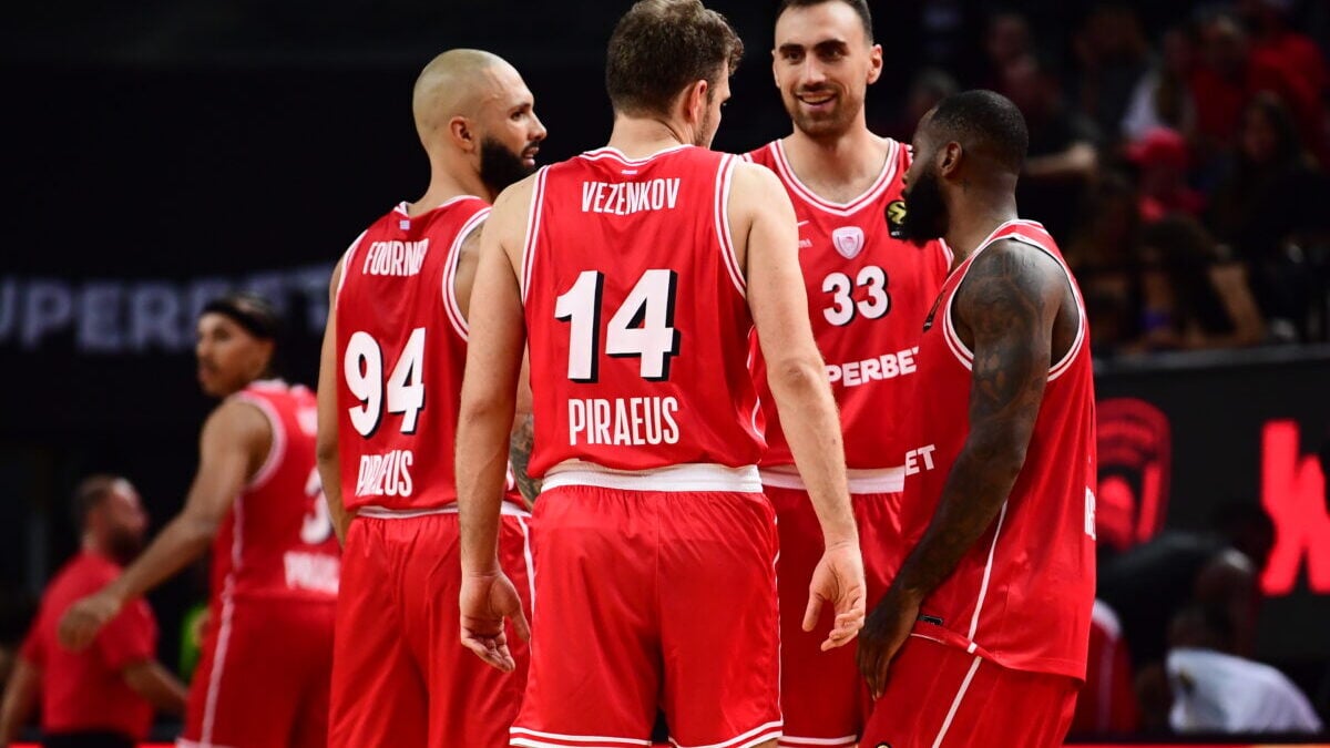 Euroleague: Η βαθμολογία μετά την επικράτηση του Ολυμπιακού απέναντι στην Εφές Αναντολού – Πρώτος ο Παναθηναϊκός 1 Euroleague: Η βαθμολογία μετά την επικράτηση του Ολυμπιακού απέναντι στην Εφές Αναντολού – Πρώτος ο Παναθηναϊκός