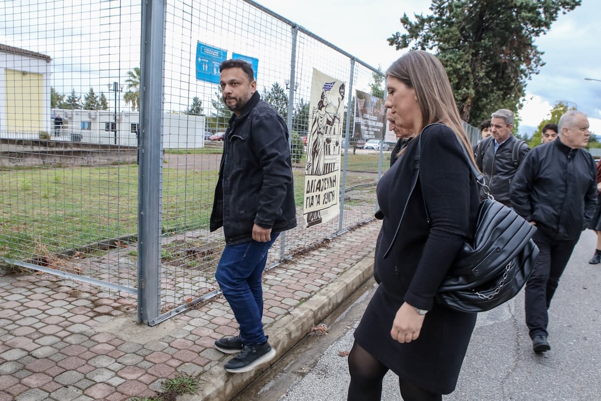 Δίκη για τα Τέμπη: Ο Πάνος Ρούτσι κατέθεσε ότι είδε έντονες φλόγες και μια περίεργη οσμή