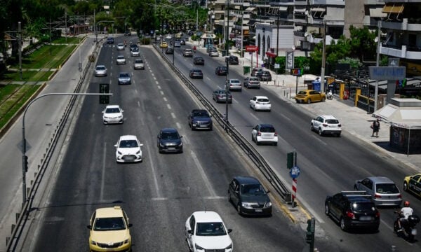 Ποσειδώνος: Πώς η υπογειοποίηση αλλάζει την κυκλοφορία και την πρόσβαση στις παραλίες