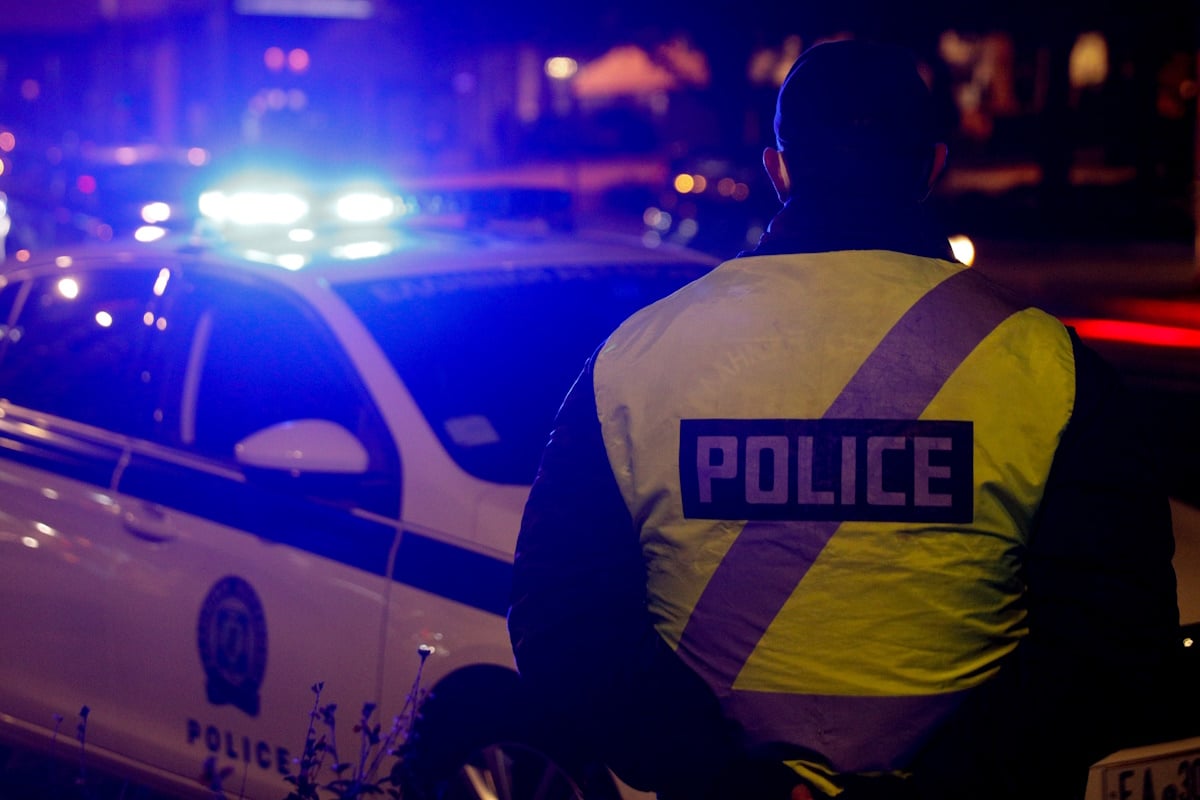 Γλυφάδα: Αυτοκίνητο έπεσε στη θάλασσα και οι δύο επιβαίνοντες βγήκαν μόνοι τους στη στεριά