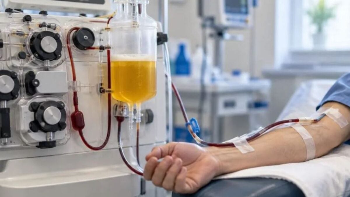 Πλασμαφαίρεση: Τι δείχνουν τα διεθνή δεδομένα – Γιατί είναι ασφαλής στα σωστά χέρια και δεν σχετίζεται με «θεραπείες ευεξίας» 1 Πλασμαφαίρεση: Τι δείχνουν τα διεθνή δεδομένα – Γιατί είναι ασφαλής στα σωστά χέρια και δεν σχετίζεται με «θεραπείες ευεξίας»