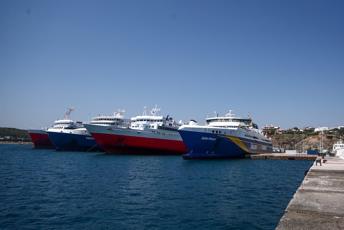 Ακτοπλοΐα: Η ενεργειακή κρίση μπλοκάρει τον κλάδο – Φόβοι για τη βιωσιμότητα εταιρειών από το ράλι του MGO
