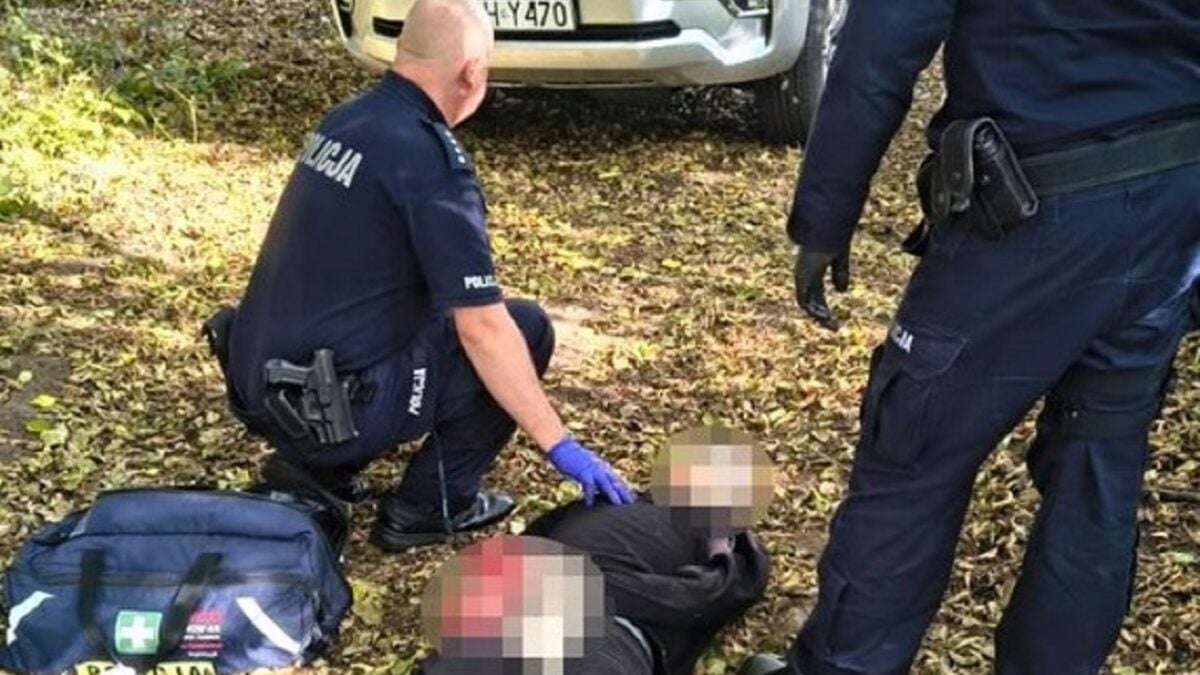 Πολωνία: 10 τραυματίες από επίθεση με ματσέτα σε σχολείο – Μαθητές κλειδώθηκαν στις αίθουσες 1 Πολωνία: 10 τραυματίες από επίθεση με ματσέτα σε σχολείο – Μαθητές κλειδώθηκαν στις αίθουσες