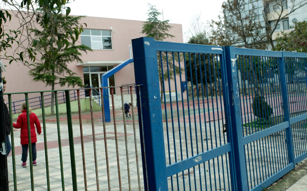 Βούλα: Καθηγητής γυμναστικής κατηγορείται για σεξουαλική παρενόχληση 3 μαθητών του
