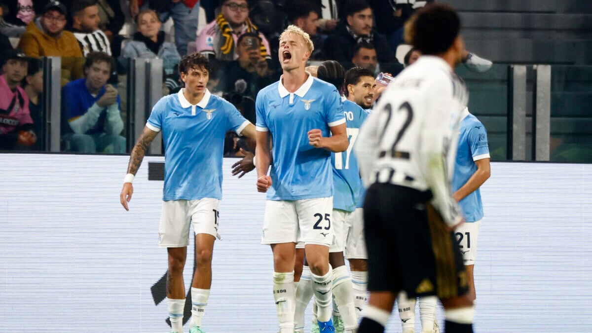 Γιουβέντους – Λάτσιο 0-3: Η Λάτσιο πήρε μεγάλο διπλό και παραμένει στην κορυφή της Serie A 1 Γιουβέντους – Λάτσιο 0-3: Η Λάτσιο πήρε μεγάλο διπλό και παραμένει στην κορυφή της Serie A