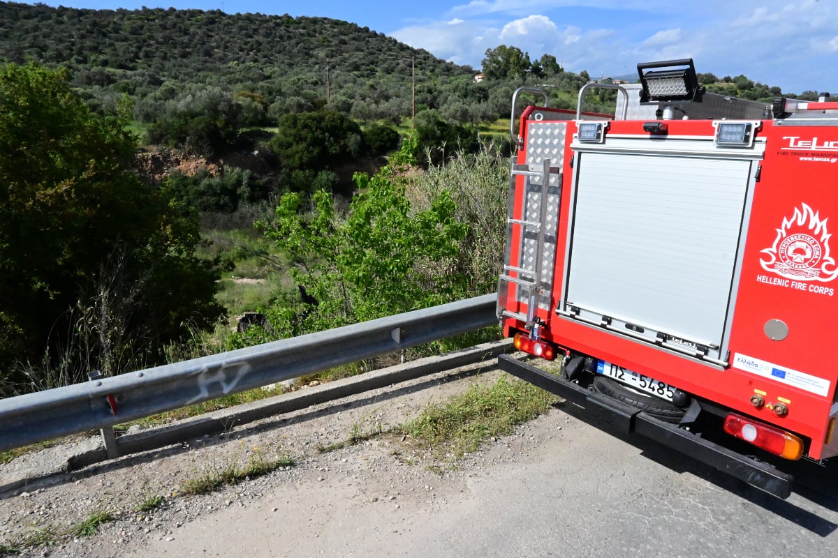 Μενίδι: Λεωφορείο εξετράπη στη λεωφόρο Πάρνηθος – Κλειστός ο δρόμος προς το τελεφερίκ