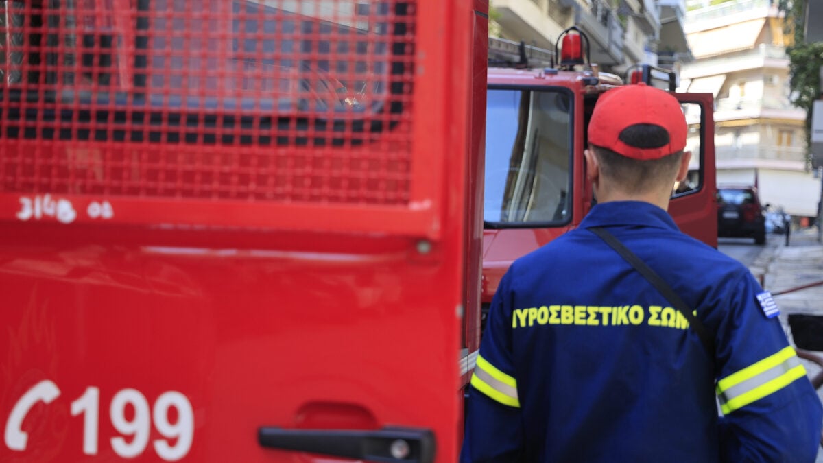 Κολωνός: Έκρηξη σε κτίριο με τέσσερις τραυματίες, ο ένας σοβαρά 1 Κολωνός: Έκρηξη σε κτίριο με τέσσερις τραυματίες, ο ένας σοβαρά