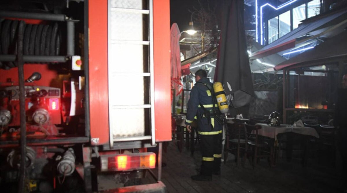 Αρτέμιδα: Φωτιά σε σπίτι με εκρήξεις και κατάρρευση της σοφίτας