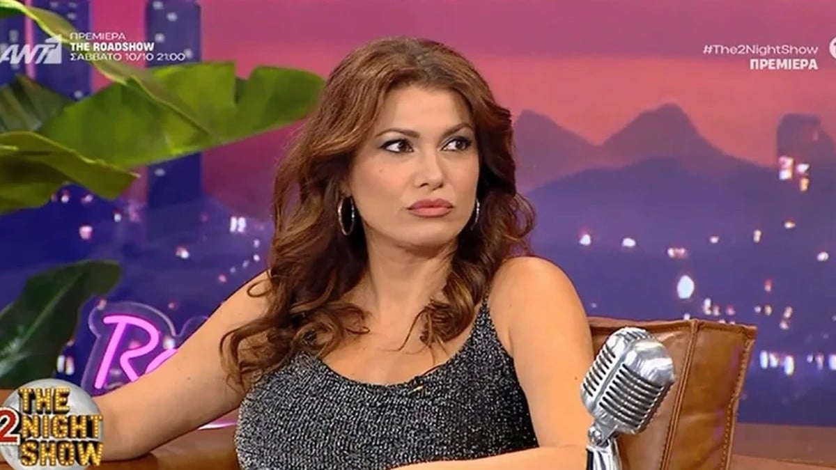 Κλέλια Ρένεση: «Άρπαξα λίγο φλάντζα» – Η εφηβεία, η ιατρική και ο «έρωτας» με την υποκριτική