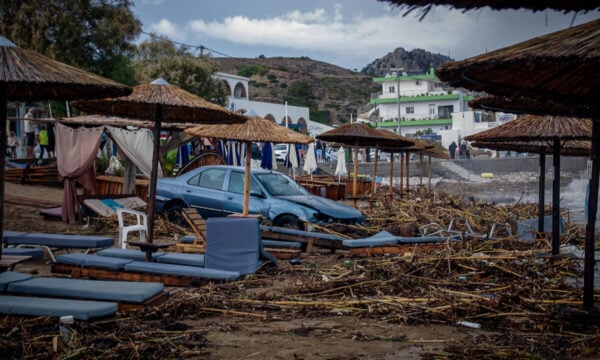 Καιρός: Η Ρόδος θρηνεί έναν νεκρό από την κακοκαιρία – Μεγάλες ζημιές και στην Εύβοια