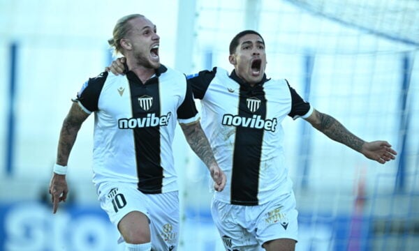 Καλαμάτα – ΟΦΗ 4-3: Ο Σίγκουρτσον χάρισε τη νίκη στο 90+4′ – Απίστευτο ματς στη Super League