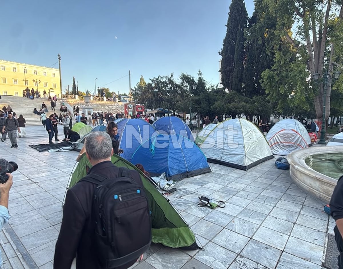 Σύνταγμα: Οι φοιτητές στήνουν σκηνές και αρχίζουν οι διήμερες κινητοποιήσεις για την Παιδεία