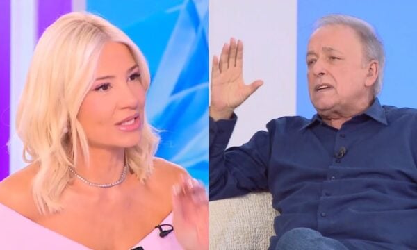 Φαίη Σκορδά: Διάβασε στον «αέρα» το μήνυμα που έλαβε από τον Μικρούτσικο στην πρεμιέρα της – Τι της ζήτησε